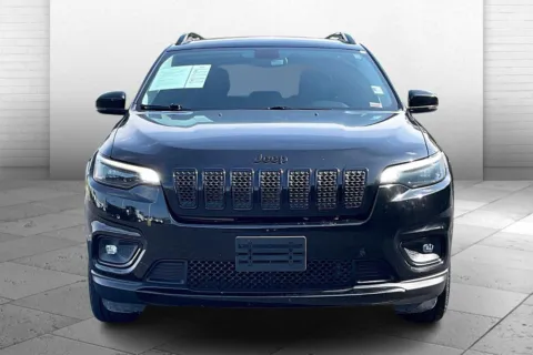 Photos of 2019 Jeep Cherokee Altitude for sale in Independence, MO at Cable Dahmer Chevrolet of Independence