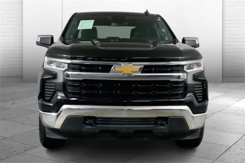 Photos of 2022 Chevrolet Silverado 1500 LT (2FL) for sale in Independence, MO at Cable Dahmer Chevrolet of Independence