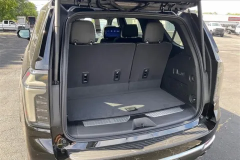 More photos of 2025 Chevrolet Tahoe High Country at Cable Dahmer Chevrolet of Independence, MO