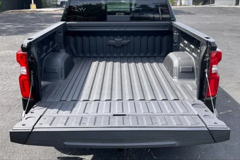 More photos of 2026 Chevrolet Silverado 1500 High Country at Cable Dahmer Chevrolet of Independence, MO