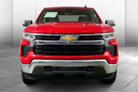 Photos of 2022 Chevrolet Silverado 1500 LT (2FL) for sale in Independence, MO at Cable Dahmer Chevrolet of Independence