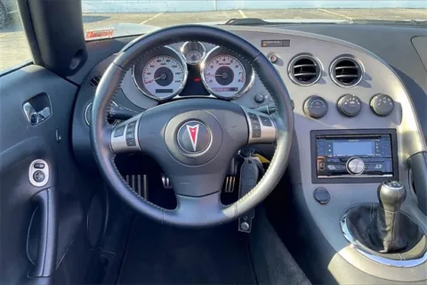 More photos of 2007 Pontiac Solstice 2DR CONV at Cable Dahmer Chevrolet of Independence, MO