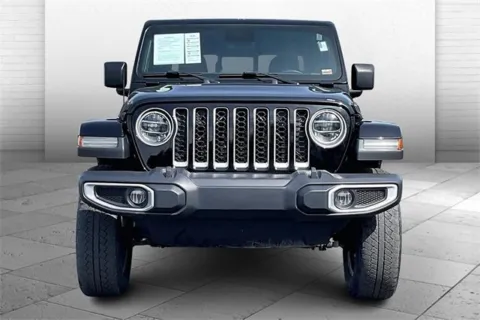 Photos of 2020 Jeep Gladiator Overland for sale in Independence, MO at Cable Dahmer Chevrolet of Independence