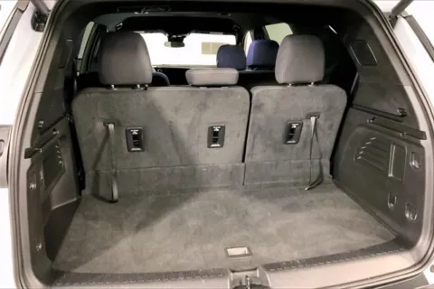 More photos of 2025 Chevrolet Traverse LT at Cable Dahmer Chevrolet of Independence, MO