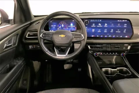 More photos of 2025 Chevrolet Traverse LT at Cable Dahmer Chevrolet of Independence, MO