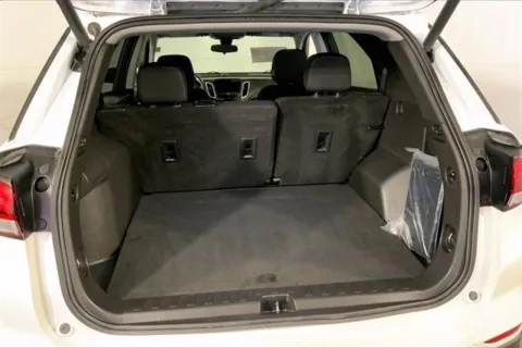 More photos of 2022 Chevrolet Equinox LT at Cable Dahmer Chevrolet of Independence, MO