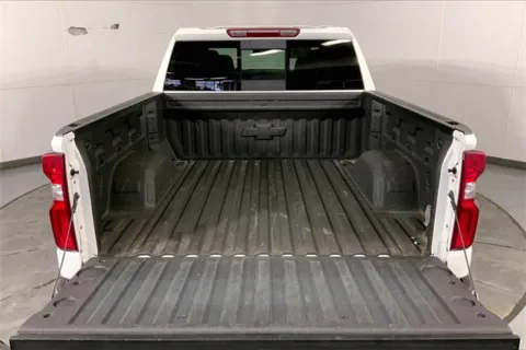 More photos of 2024 Chevrolet Silverado 1500 RST at Cable Dahmer Chevrolet of Independence, MO