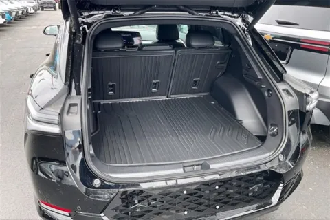 More photos of 2025 Chevrolet Equinox EV RS at Cable Dahmer Chevrolet of Independence, MO