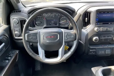 More photos of 2020 GMC Sierra 2500 HD SLE at Cable Dahmer Chevrolet of Independence, MO
