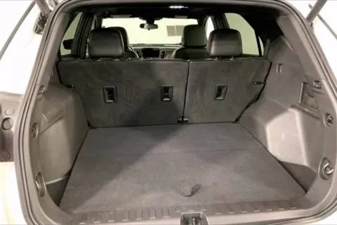 More photos of 2022 Chevrolet Equinox RS at Cable Dahmer Chevrolet of Independence, MO
