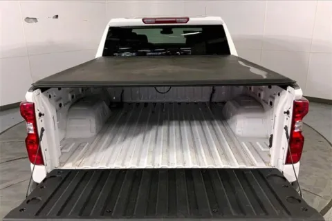 More photos of 2022 Chevrolet Silverado 1500 LT (2FL) at Cable Dahmer Chevrolet of Independence, MO