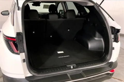 More photos of 2022 Hyundai Tucson SEL at Cable Dahmer Chevrolet of Independence, MO