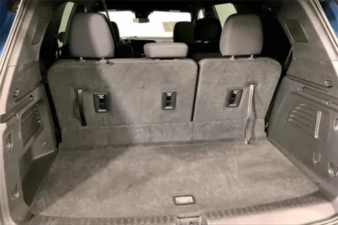 More photos of 2025 Chevrolet Traverse LT at Cable Dahmer Chevrolet of Independence, MO