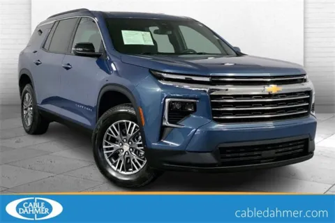 Blue 2025 Chevrolet Traverse LT for sale in Independence, MO