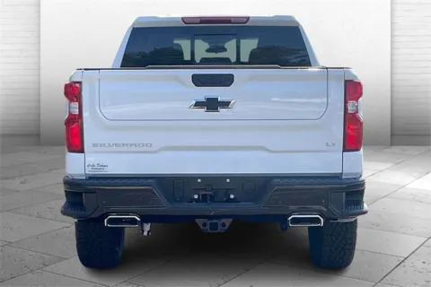 More photos of 2026 Chevrolet Silverado 1500 LT Trail Boss at Cable Dahmer Chevrolet of Independence, MO