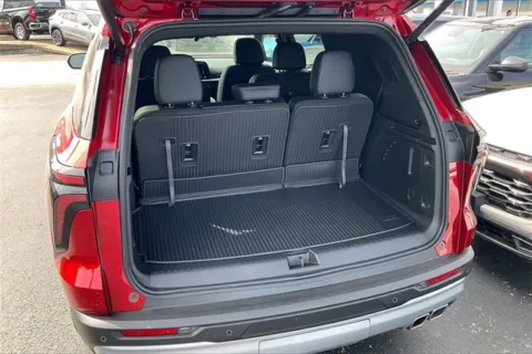 More photos of 2026 Chevrolet Traverse LT at Cable Dahmer Chevrolet of Independence, MO