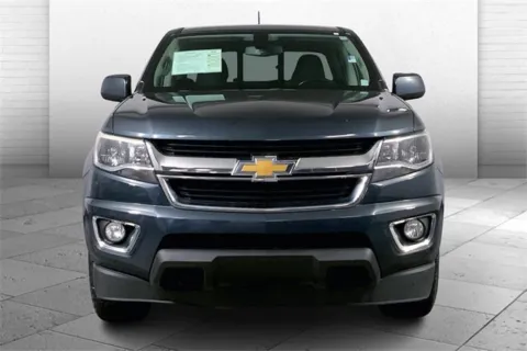 Photos of 2019 Chevrolet Colorado 4WD LT for sale in Independence, MO at Cable Dahmer Chevrolet of Independence