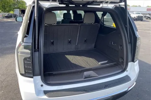 More photos of 2025 Chevrolet Suburban LT at Cable Dahmer Chevrolet of Independence, MO