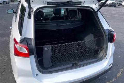 More photos of 2020 Chevrolet Equinox Premier at Cable Dahmer Chevrolet of Independence, MO