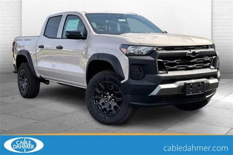 White 2026 Chevrolet Colorado Trail Boss for sale in Independence, MO