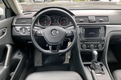More photos of 2018 Volkswagen Passat R-Line at Cable Dahmer Chevrolet of Independence, MO
