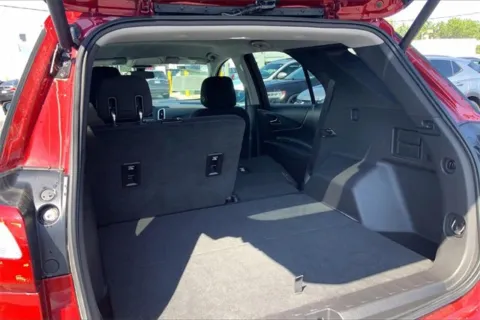 More photos of 2019 Chevrolet Equinox LT at Cable Dahmer Chevrolet of Independence, MO