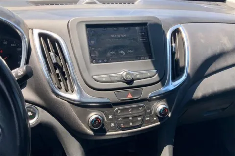 More photos of 2019 Chevrolet Equinox LT at Cable Dahmer Chevrolet of Independence, MO