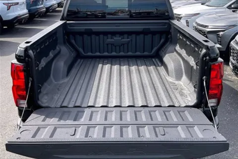 More photos of 2026 Chevrolet Colorado Trail Boss at Cable Dahmer Chevrolet of Independence, MO