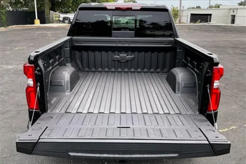 More photos of 2026 Chevrolet Silverado 1500 LTZ at Cable Dahmer Chevrolet of Independence, MO