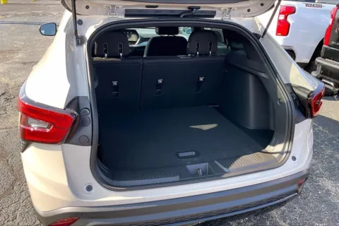 More photos of 2026 Chevrolet Trax 1RS at Cable Dahmer Chevrolet of Independence, MO
