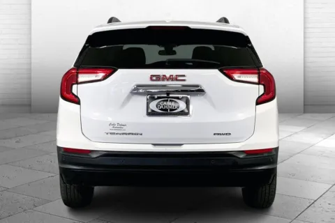 Another view of 2023 GMC Terrain SLE for sale in Independence, MO at Cable Dahmer Chevrolet of Independence