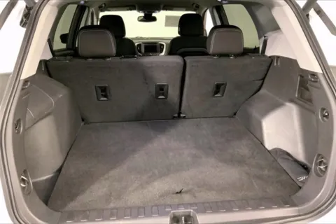 More photos of 2023 GMC Terrain SLE at Cable Dahmer Chevrolet of Independence, MO