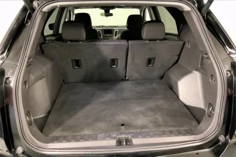 More photos of 2023 Chevrolet Equinox LT at Cable Dahmer Chevrolet of Independence, MO