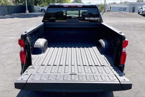 More photos of 2026 Chevrolet Silverado 1500 ZR2 at Cable Dahmer Chevrolet of Independence, MO