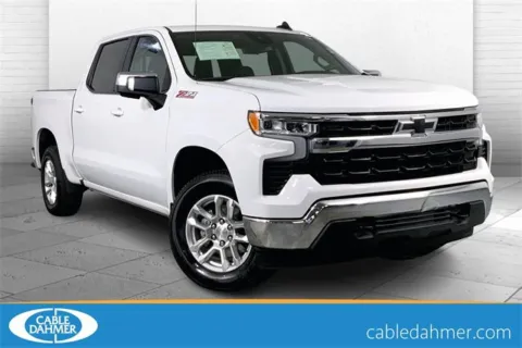 White 2022 Chevrolet Silverado 1500 LT for sale in Independence, MO