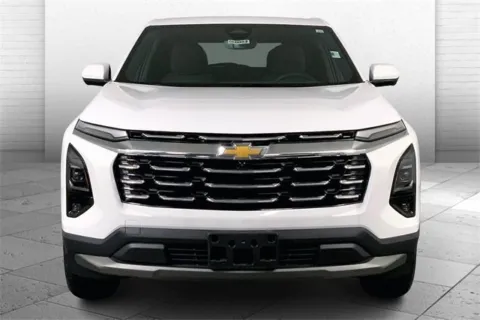 Photos of 2025 Chevrolet Equinox LT for sale in Independence, MO at Cable Dahmer Chevrolet of Independence