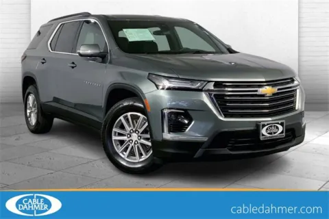 Silver 2022 Chevrolet Traverse LT Cloth for sale in Independence, MO