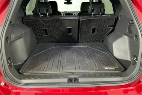 More photos of 2020 Chevrolet Equinox Premier at Cable Dahmer Chevrolet of Independence, MO