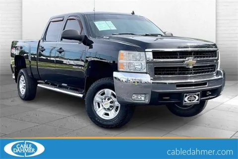 Black 2009 Chevrolet Silverado 2500 HD LT for sale in Independence, MO