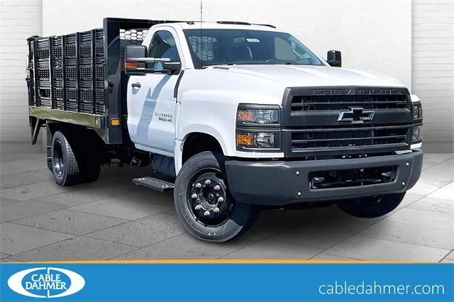 White 2024 Chevrolet Silverado 5500 HD Work Truck for sale in Independence, MO