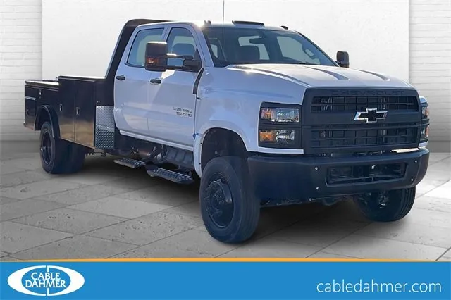 White 2024 Chevrolet Silverado 5500 HD Work Truck for sale in Independence, MO