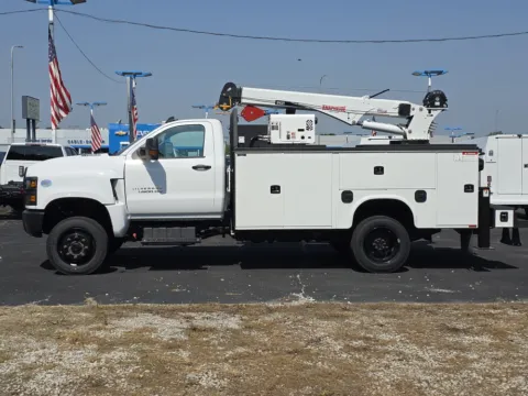 More photos of 2024 Chevrolet Silverado 6500 HD Work Truck at Cable Dahmer Chevrolet of Independence, MO