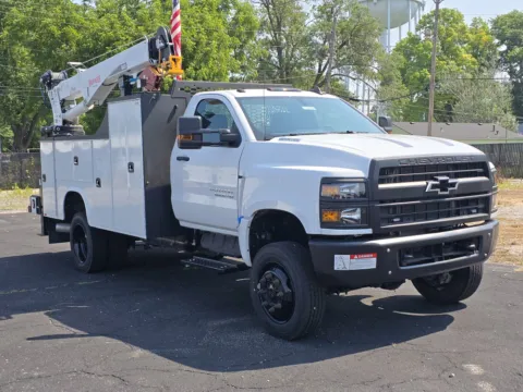 Photos of 2024 Chevrolet Silverado 6500 HD Work Truck for sale in Independence, MO at Cable Dahmer Chevrolet of Independence