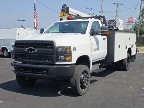 More photos of 2024 Chevrolet Silverado 6500 HD Work Truck at Cable Dahmer Chevrolet of Independence, MO