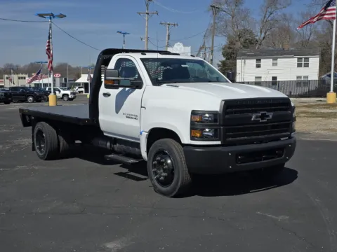 White 2024 Chevrolet Silverado 5500 HD Work Truck for sale in Independence, MO