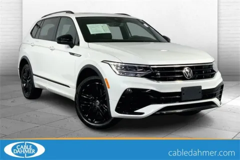 White 2022 Volkswagen Tiguan SE R-Line Black for sale in Independence, MO