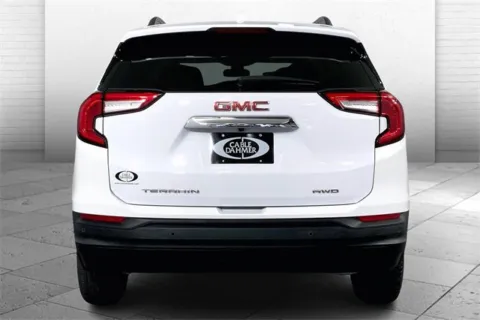 Another view of 2023 GMC Terrain SLE for sale in Independence, MO at Cable Dahmer Chevrolet of Independence