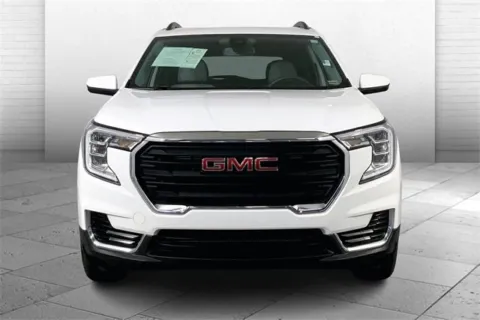 Photos of 2023 GMC Terrain SLE for sale in Independence, MO at Cable Dahmer Chevrolet of Independence