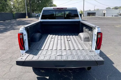 More photos of 2024 GMC Sierra 2500 HD Denali at Cable Dahmer Chevrolet of Independence, MO