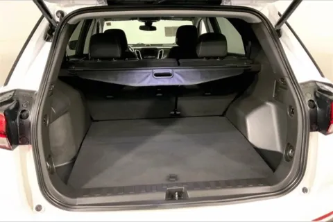 More photos of 2022 Chevrolet Equinox LT at Cable Dahmer Chevrolet of Independence, MO